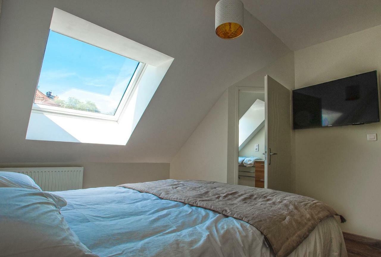 Le Feneau Maison D'Hotes Creuzier-le-Neuf Esterno foto